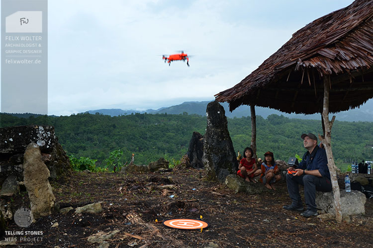 Landing the UAV | Photo: Filemon Hulu